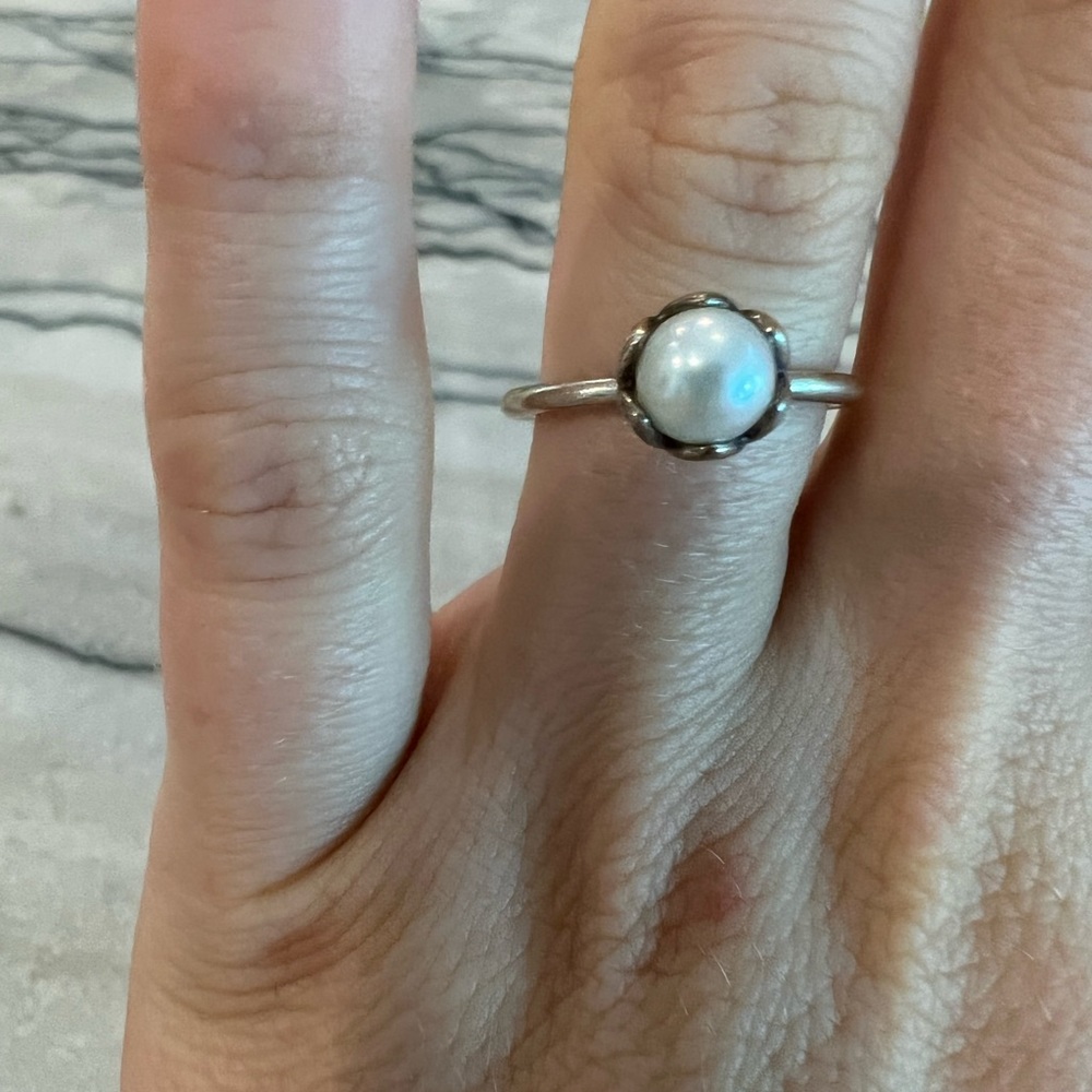 Pandora Pearl Ring - Rare no longer sold. Size 7.